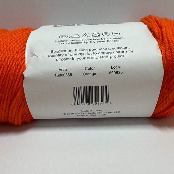 4 Skeins - Big Twist Value Yarn - Orange - Picture 3 of 3